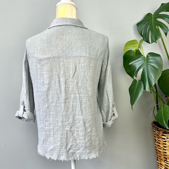 Molly Green Lightweight Button Down - Picture 8 of 10